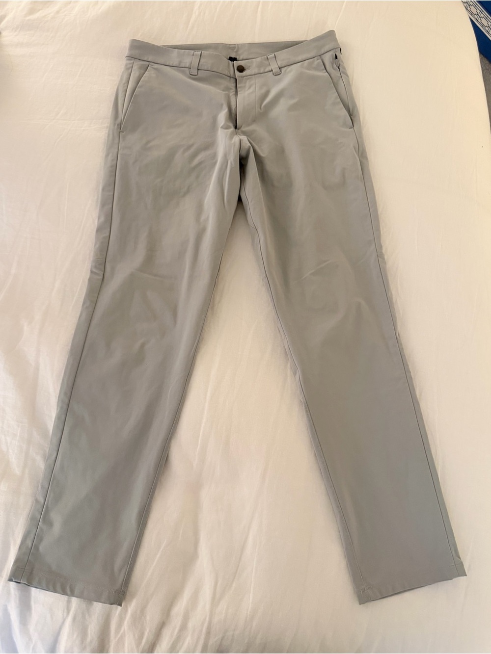 lululemon athletica Men's Light Gray commission slim cut